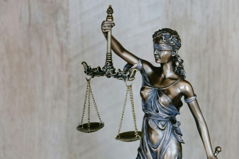 What’s Actually Driving Legal Talent Movement in Canada Right Now