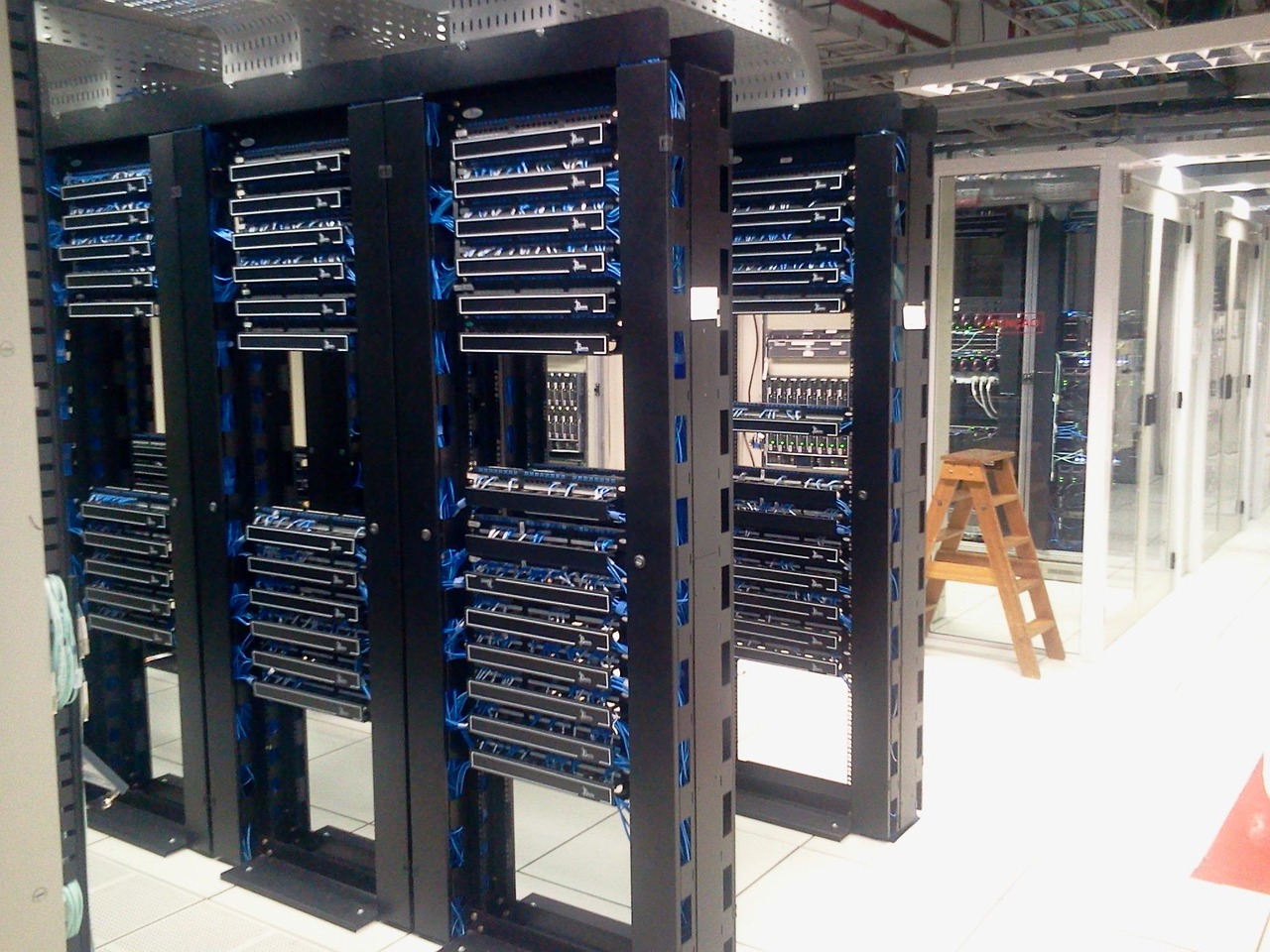 Hong Kong Residential vs Datacenter Proxies: Which One Should You Choose