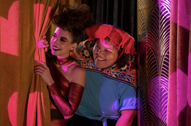 Glow Season 4